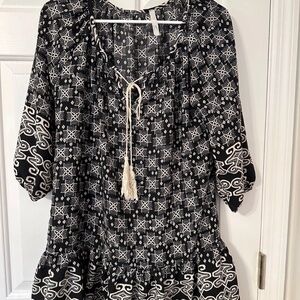 Tua Black and White Geometric Blouse